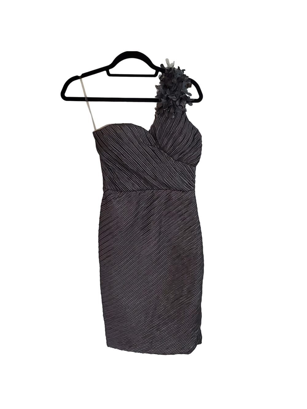 🪄 Romeo & Juliet Couture Sophisticated Gray One-Shoulder Special Occasion Dress
